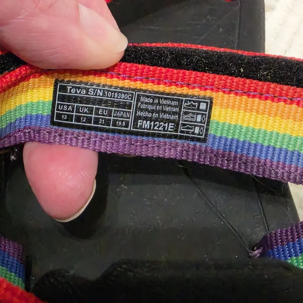 Teva Hurricane XLT2 Rainbow Pride Textile Sport Hiking Sandals Youth 12 Kids